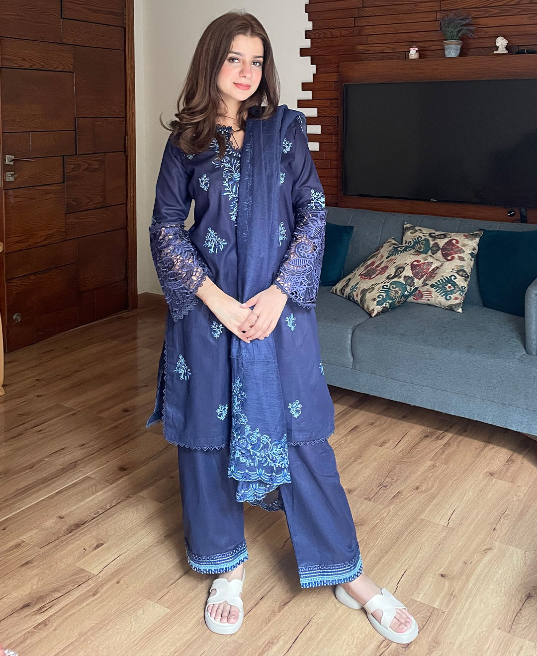 3 Piece Cotton/dhanak Embroidered Dress - Noor e nil