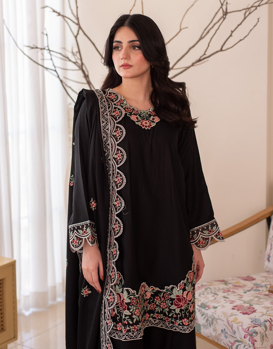 3 Piece Karandi Embroidered Dress - Zahra