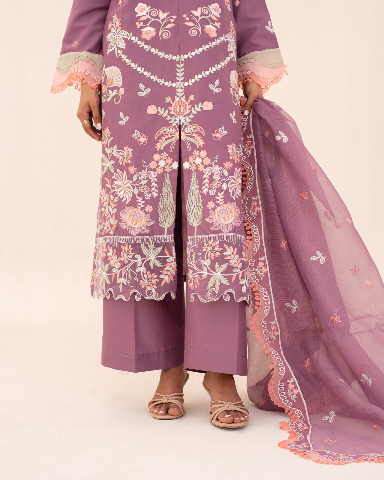 Sehar Rind 3 Piece Cotton Embroidered Dress - Sehar set – Femenite.pk