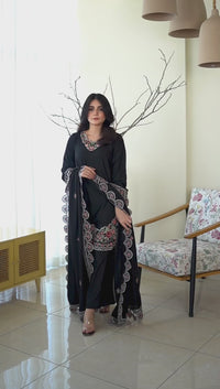 3 Piece Karandi Embroidered Dress - Zahra